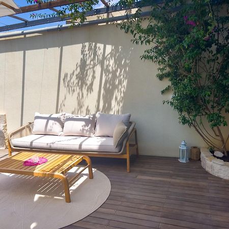 Eco Aparthotel The Dreamers'S Club 鲁巴达 外观 照片