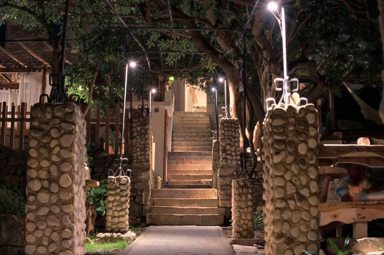 Eco Aparthotel The Dreamers'S Club 鲁巴达 外观 照片