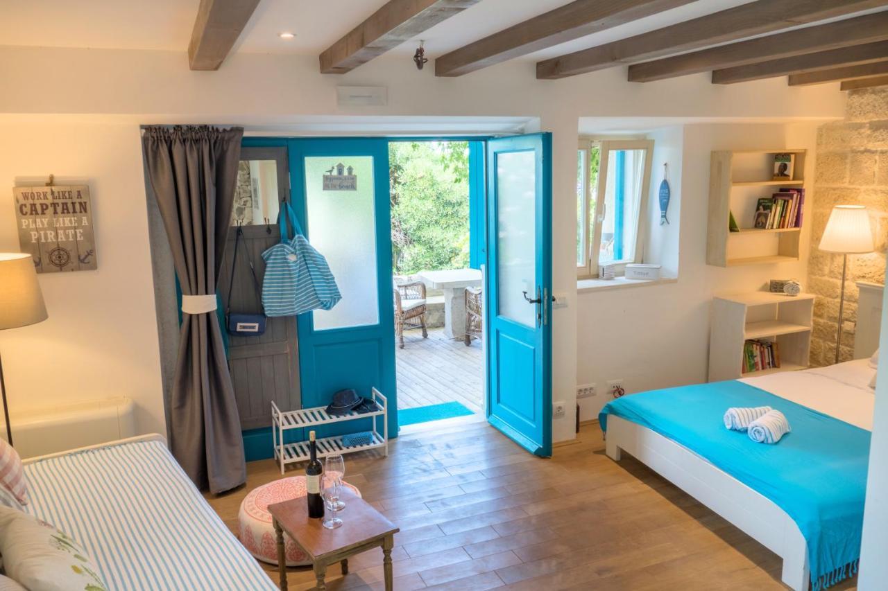 Eco Aparthotel The Dreamers'S Club 鲁巴达 外观 照片