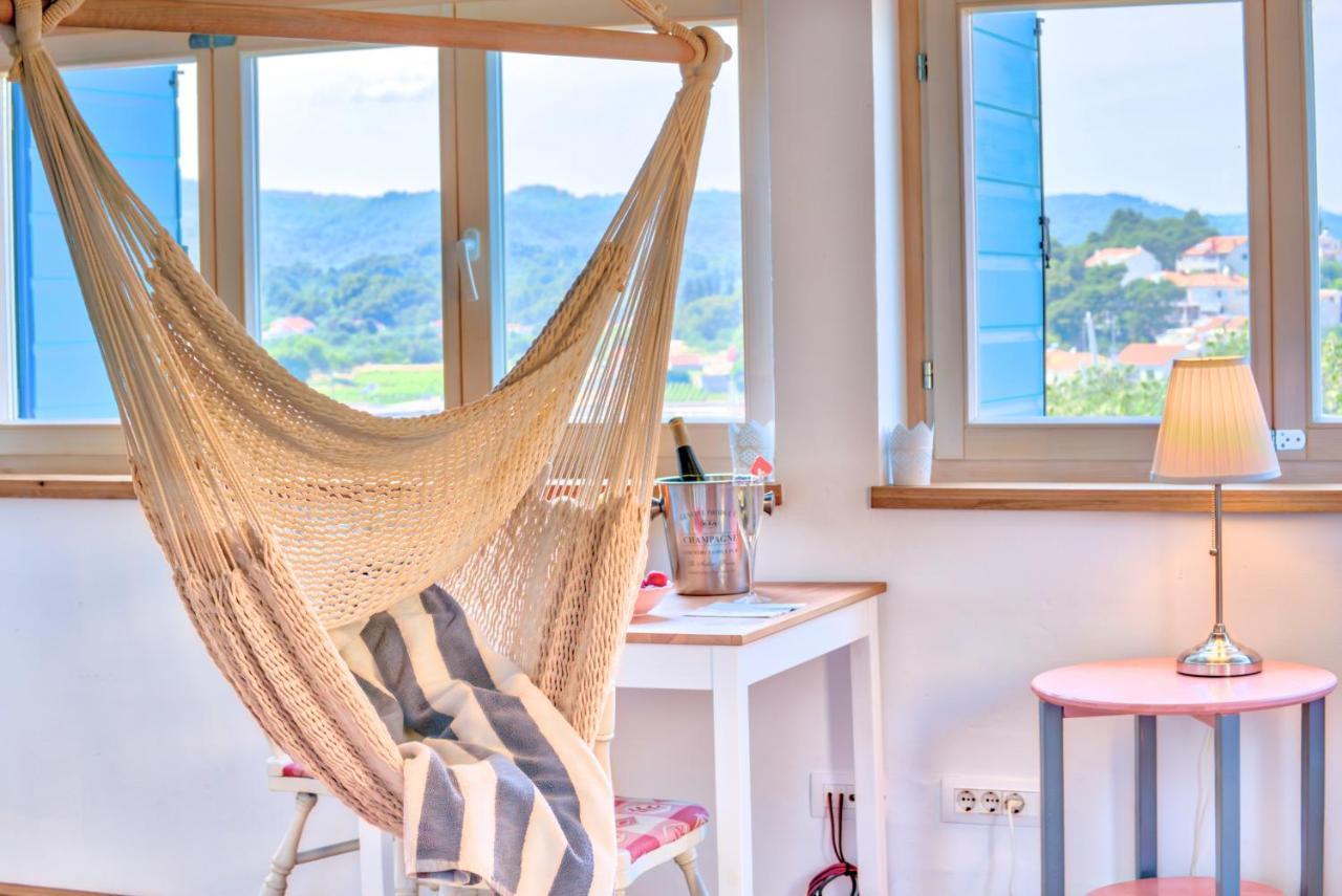 Eco Aparthotel The Dreamers'S Club 鲁巴达 外观 照片